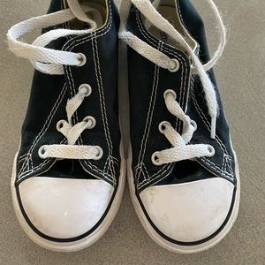 Kids converse